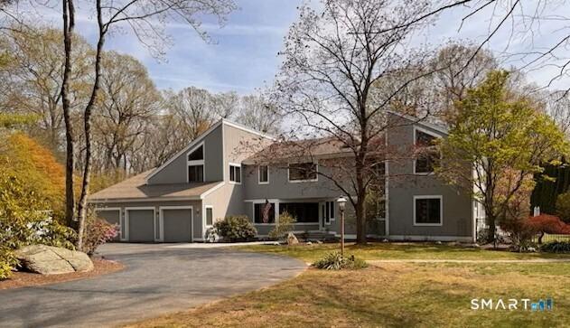 Strawberry Ln, Shelton, CT 06484