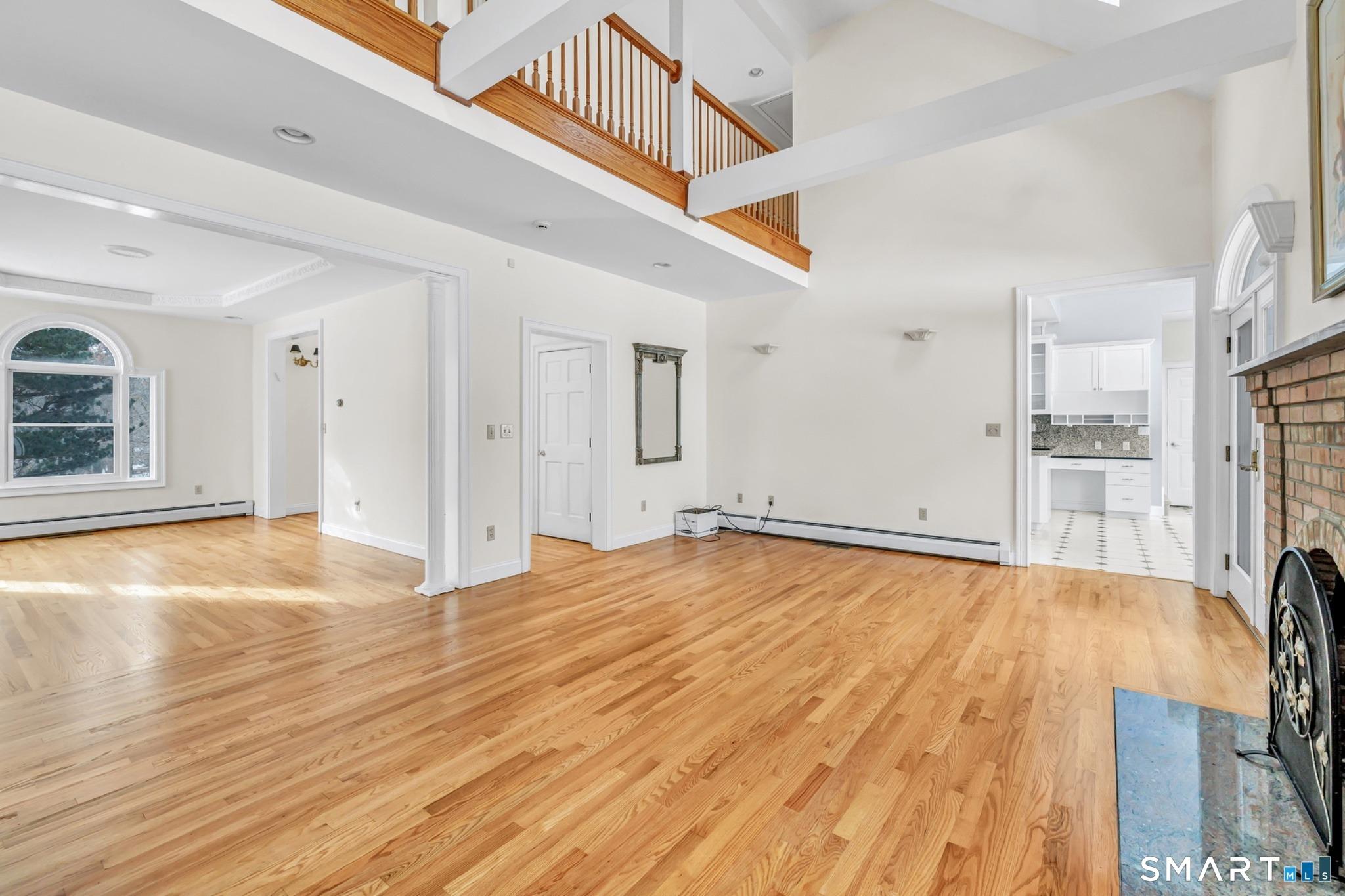 Amity Rd, Woodbridge, CT 06525
