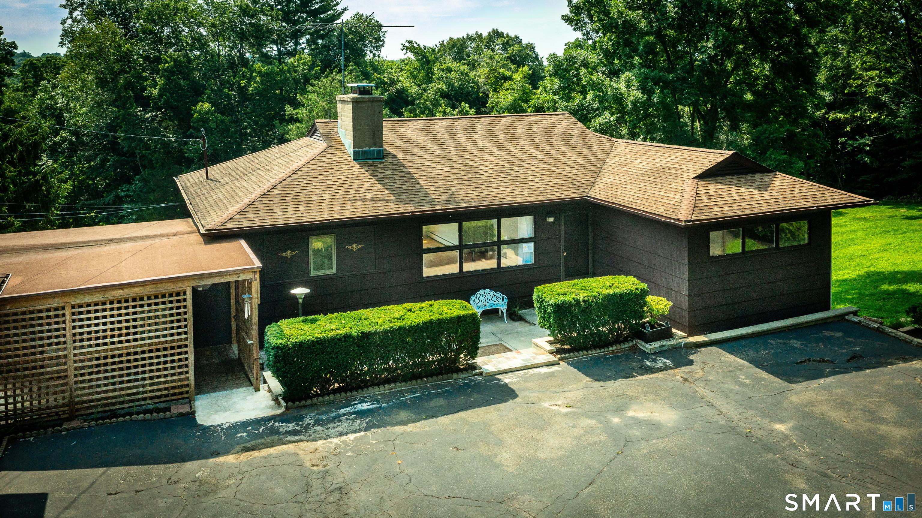 Soundview Ave, Shelton, CT 06484