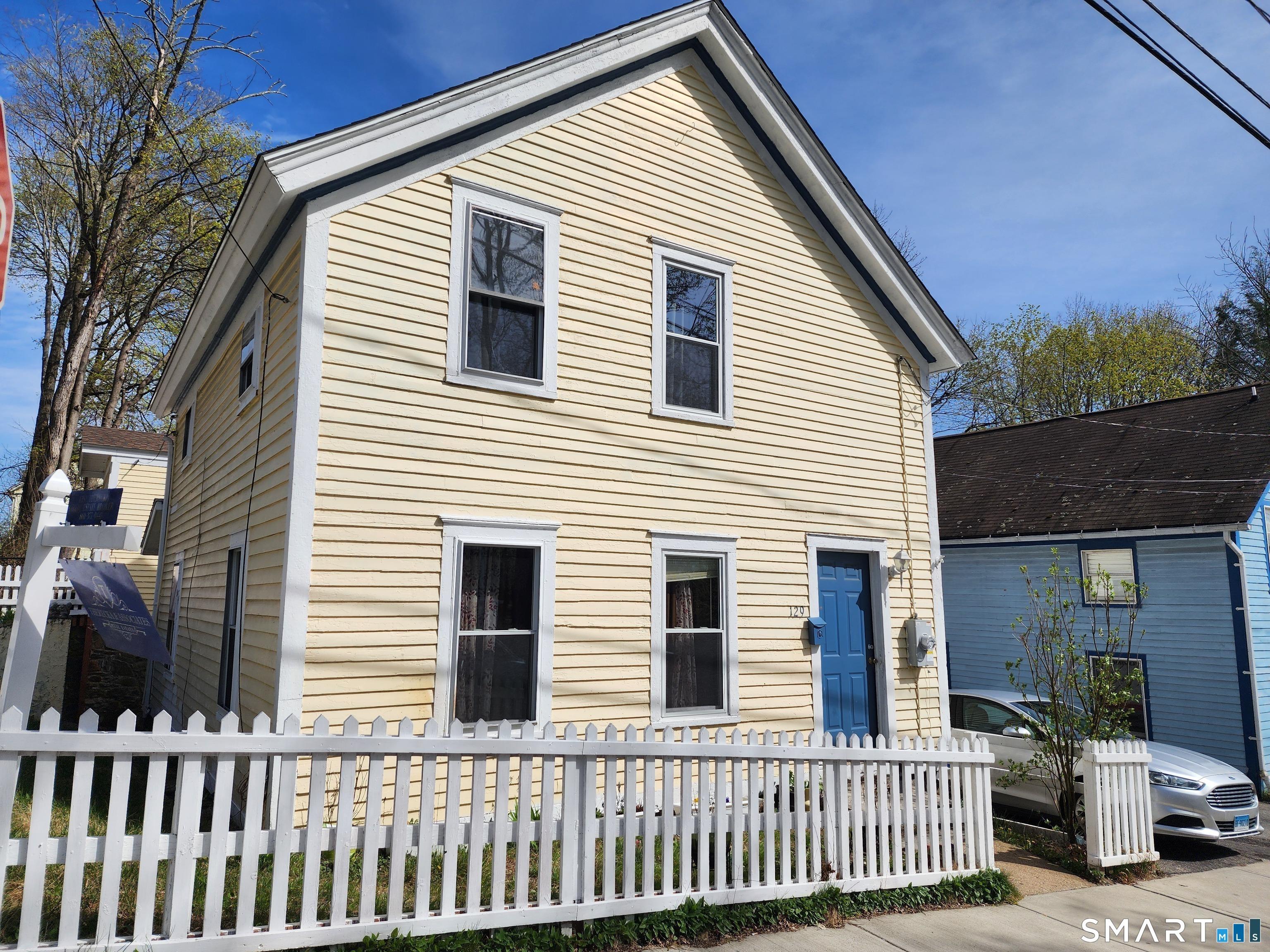 Walnut St, Willimantic, CT 06226