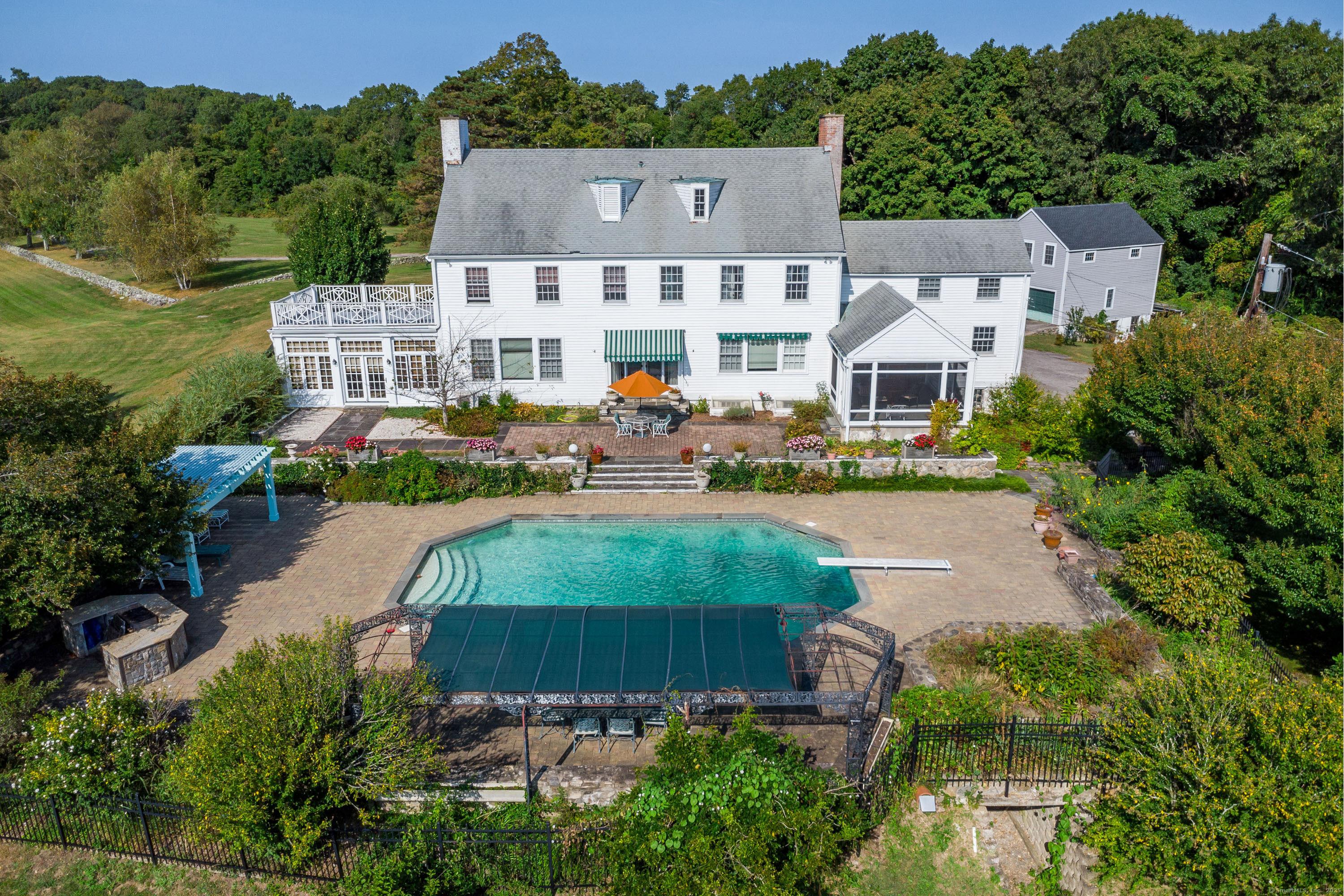 Great Ring Rd, Sandy Hook, CT 06482