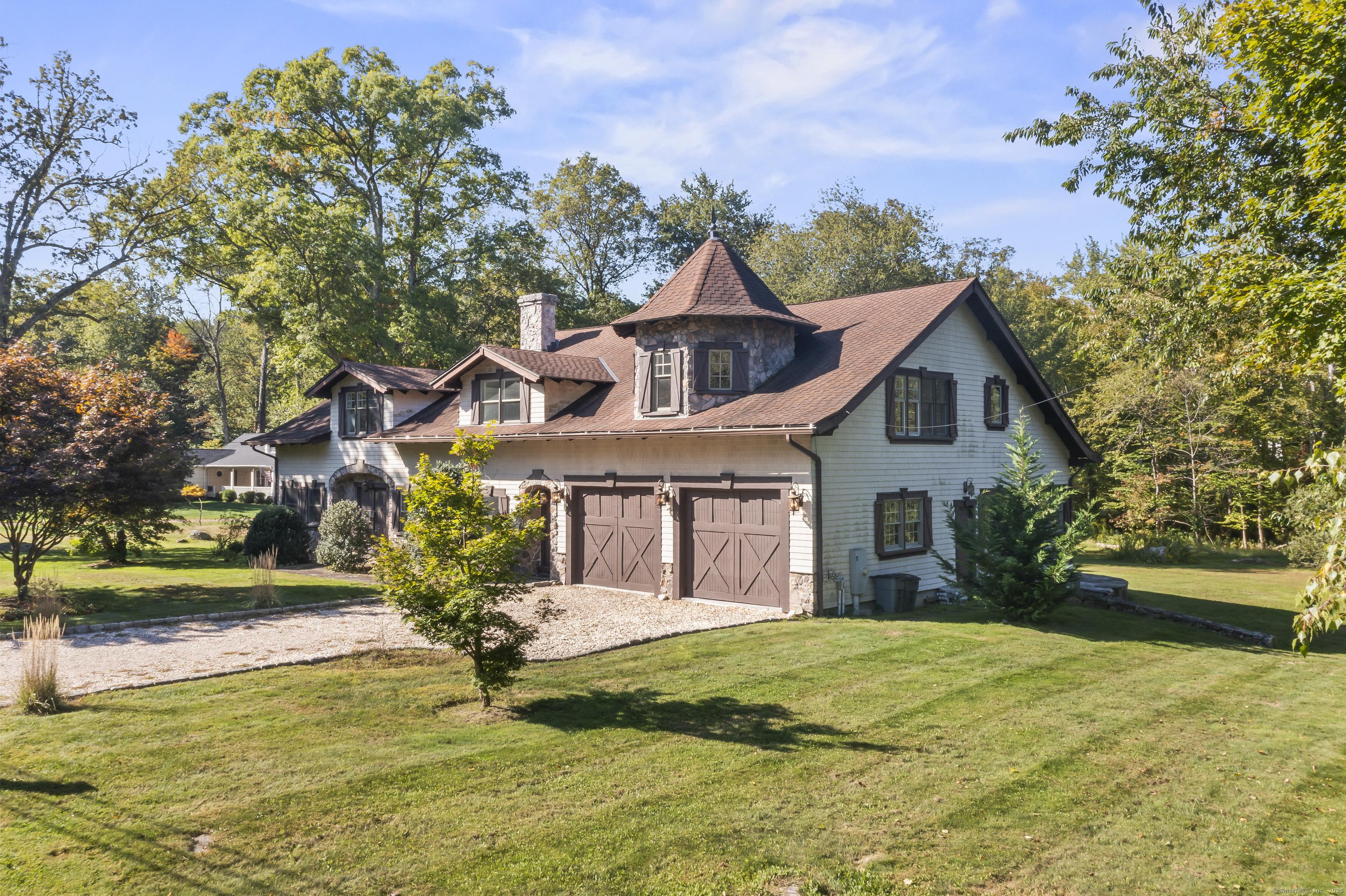 Mountain View Dr, Weston, CT 06883