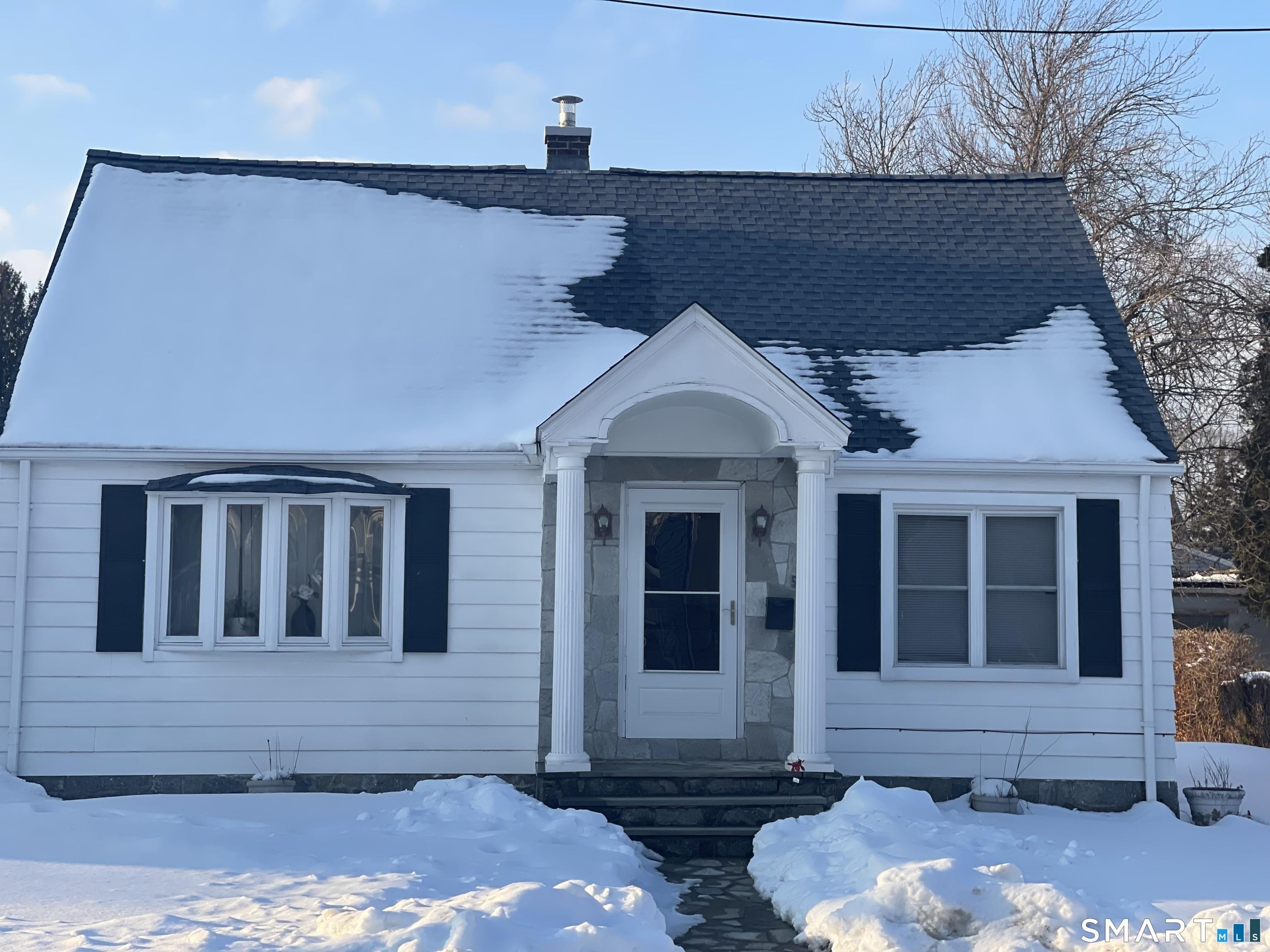Bennett Ave, Waterbury, CT 06708