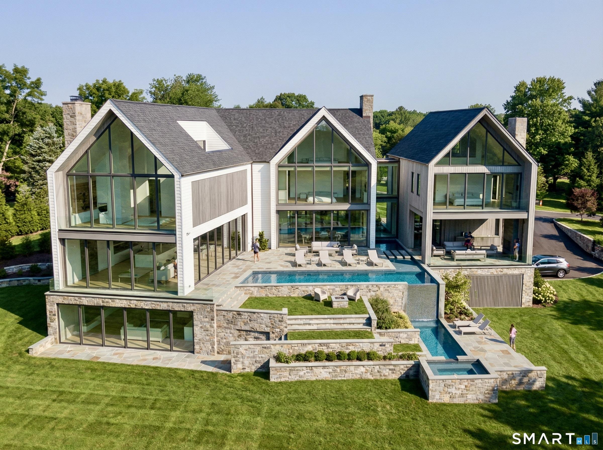 Beachside Cmn, Westport, CT 06880