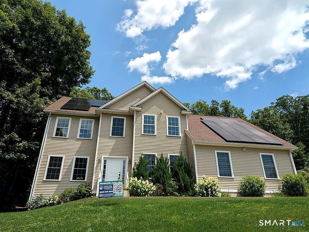 High Ledge Cir, Manchester, CT 06040