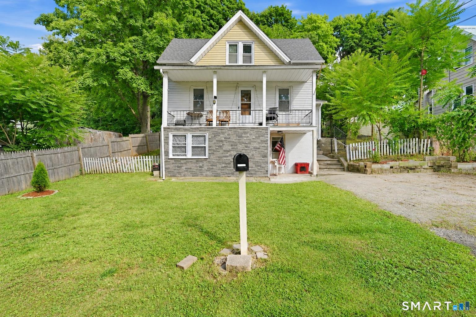Thomas St, Waterbury, CT 06706