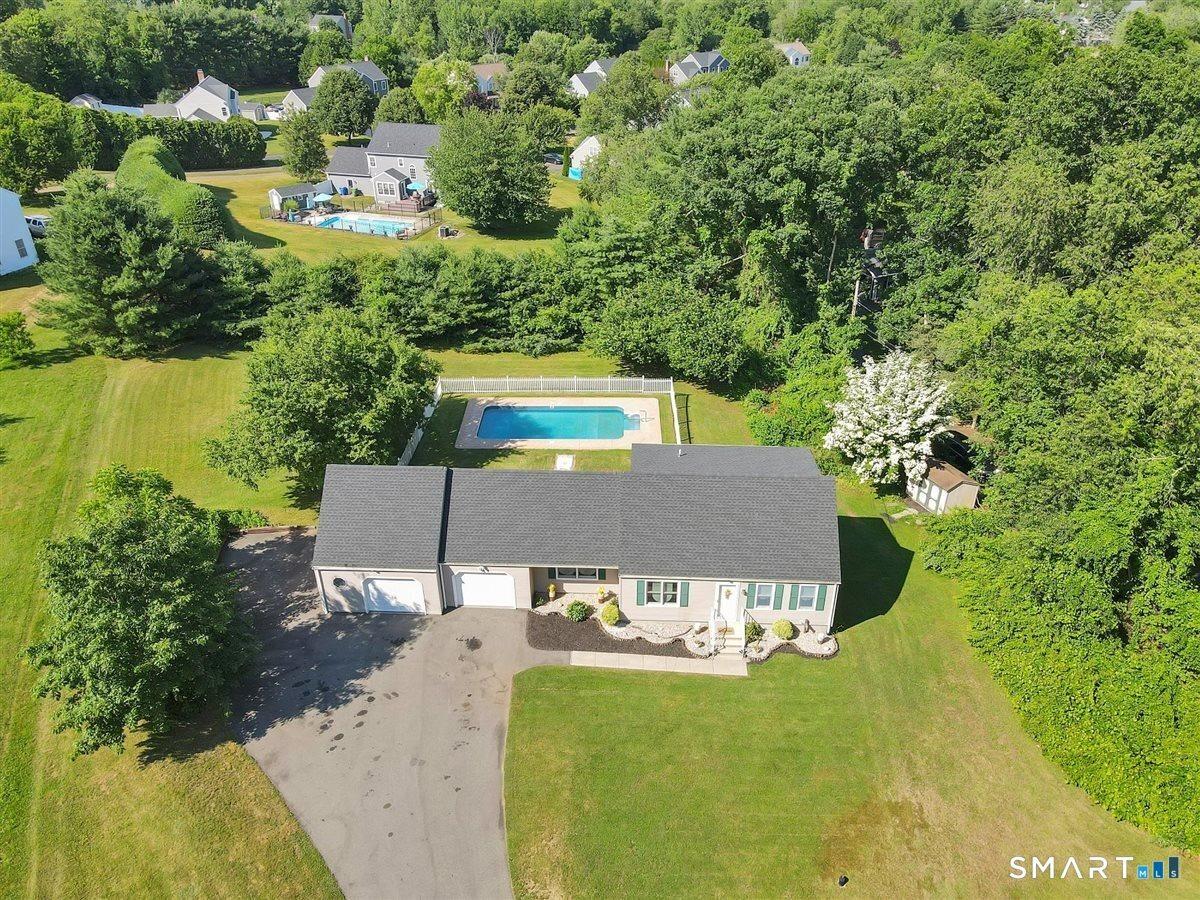 Mcnabola Ln, Wallingford, CT 06492