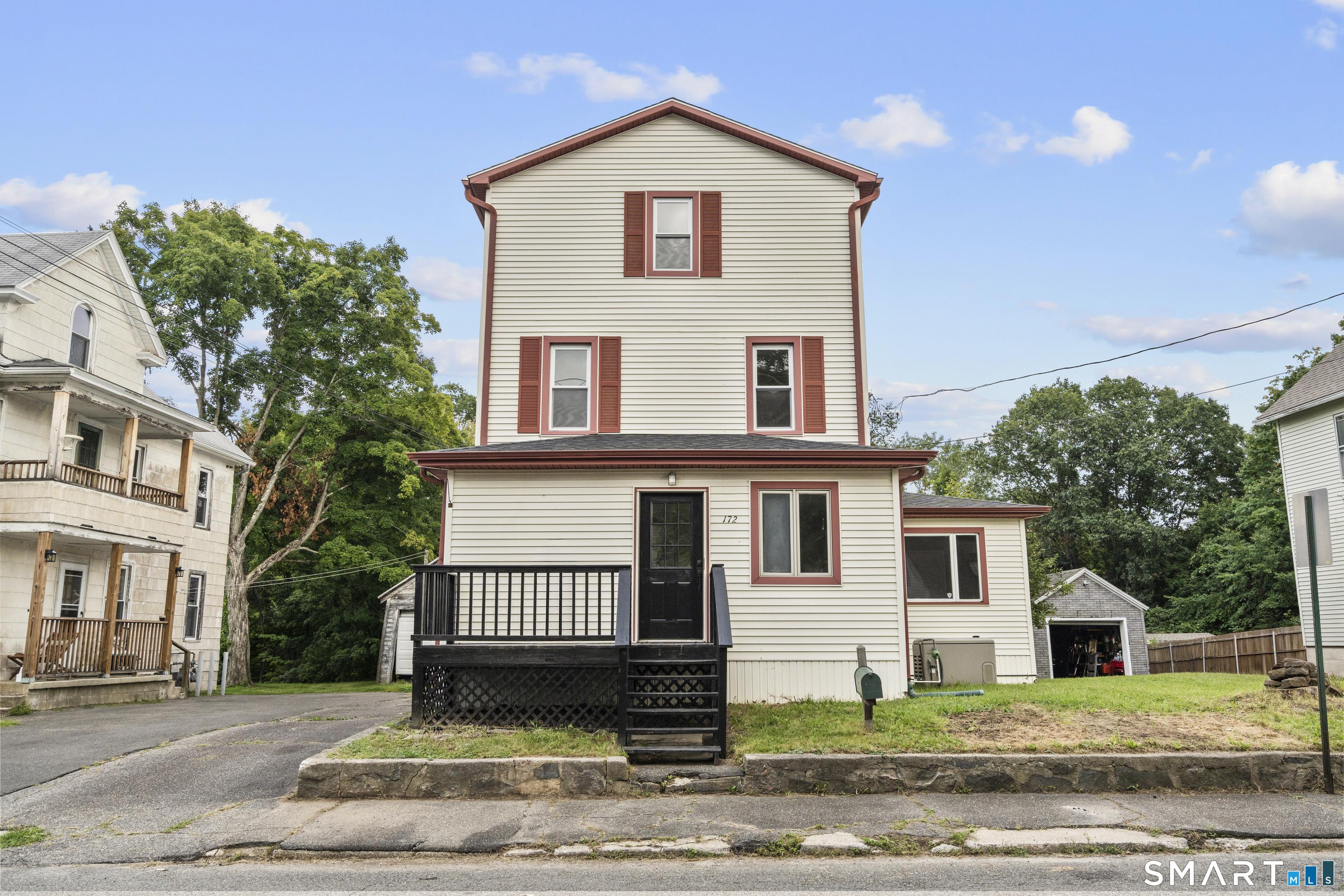 Red Mountain Ave, Torrington, CT 06790