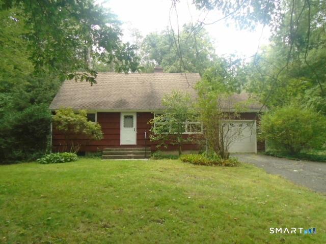 Knollwood Cir, Simsbury, CT 06070