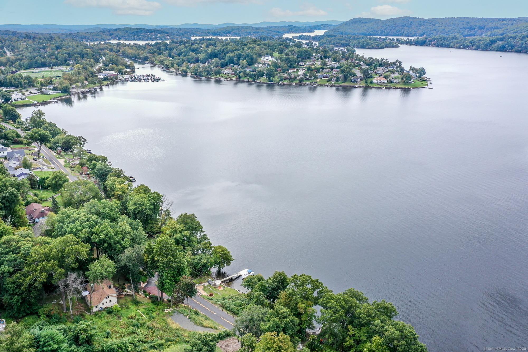 S Lake Shore Dr, Brookfield, CT 06804