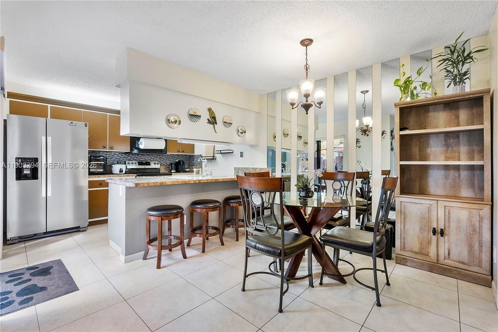 Nw 54th Ln, Tamarac, FL 33319