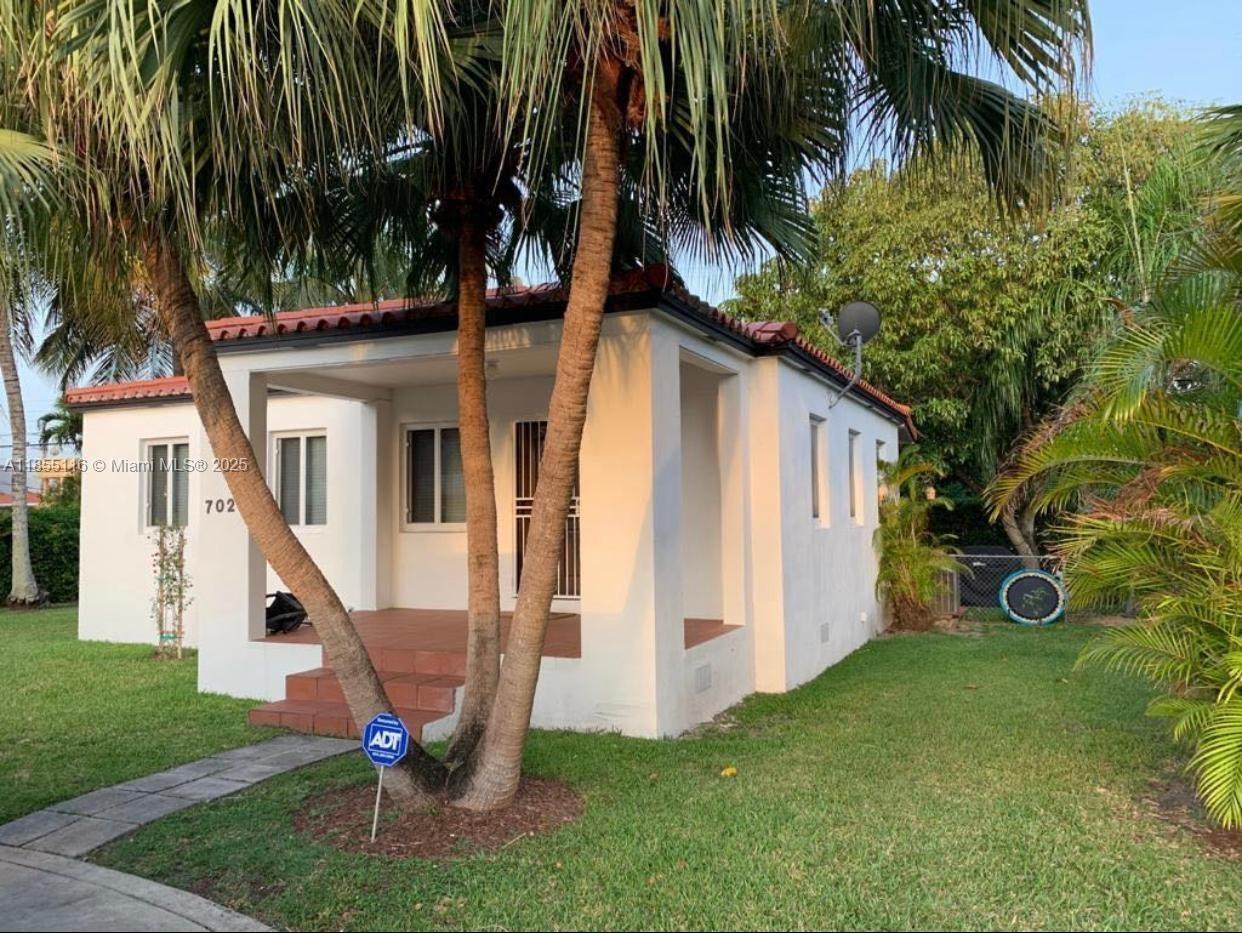 Boabadilla St, Coral Gables, FL 33134