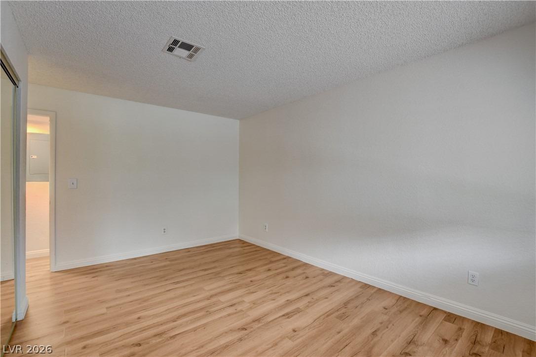 Beaver Creek Ct, Las Vegas, NV 89117