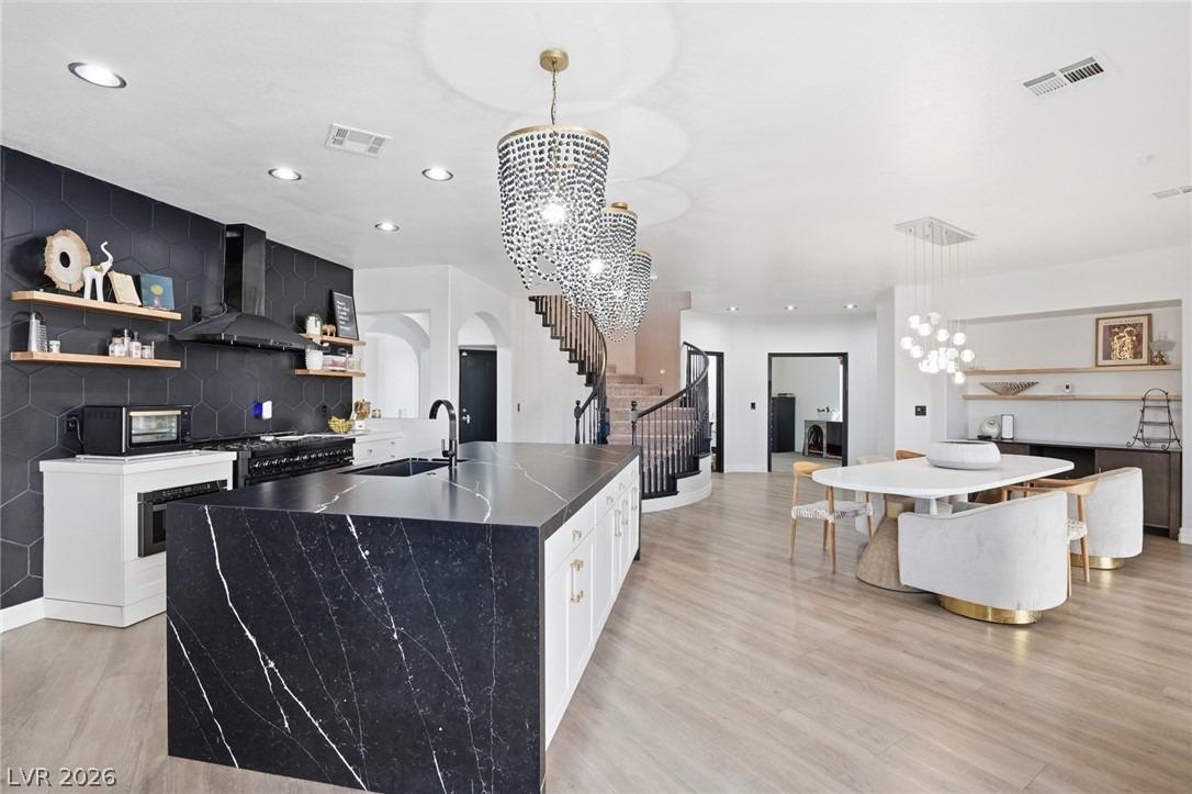 Jake Andrew Ave, North Las Vegas, NV 89086