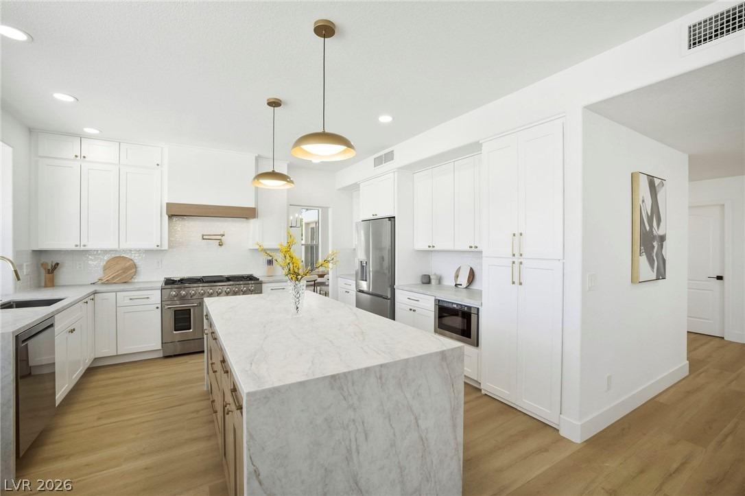 Sterling Cove Dr, Las Vegas, NV 89128