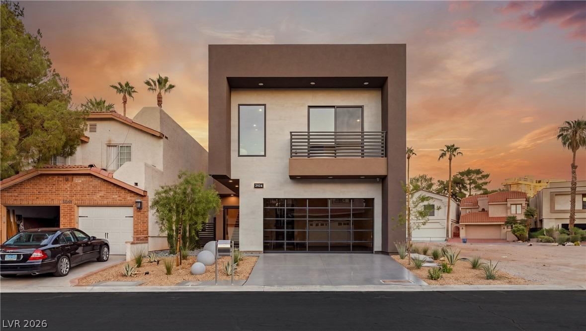 Queens Courtyard Dr, Las Vegas, NV 89109