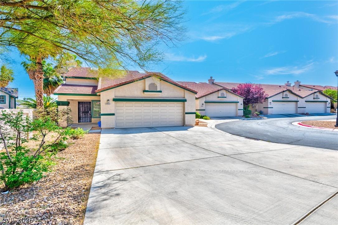 Pembridge Ct, Las Vegas, NV 89121