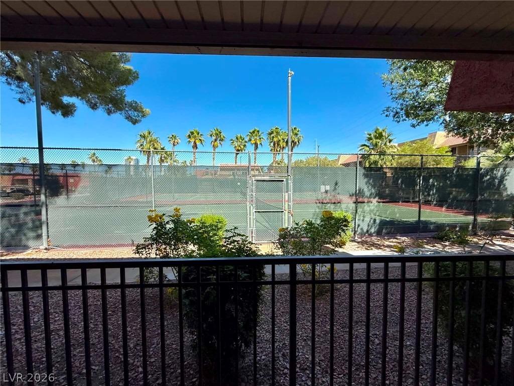 Indian River Dr, Las Vegas, NV 89103