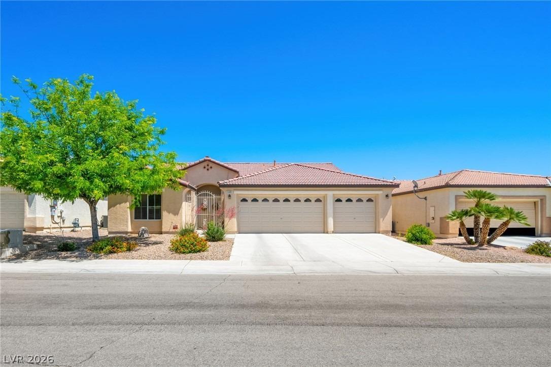 Flying Arrow Pl, North Las Vegas, NV 89031