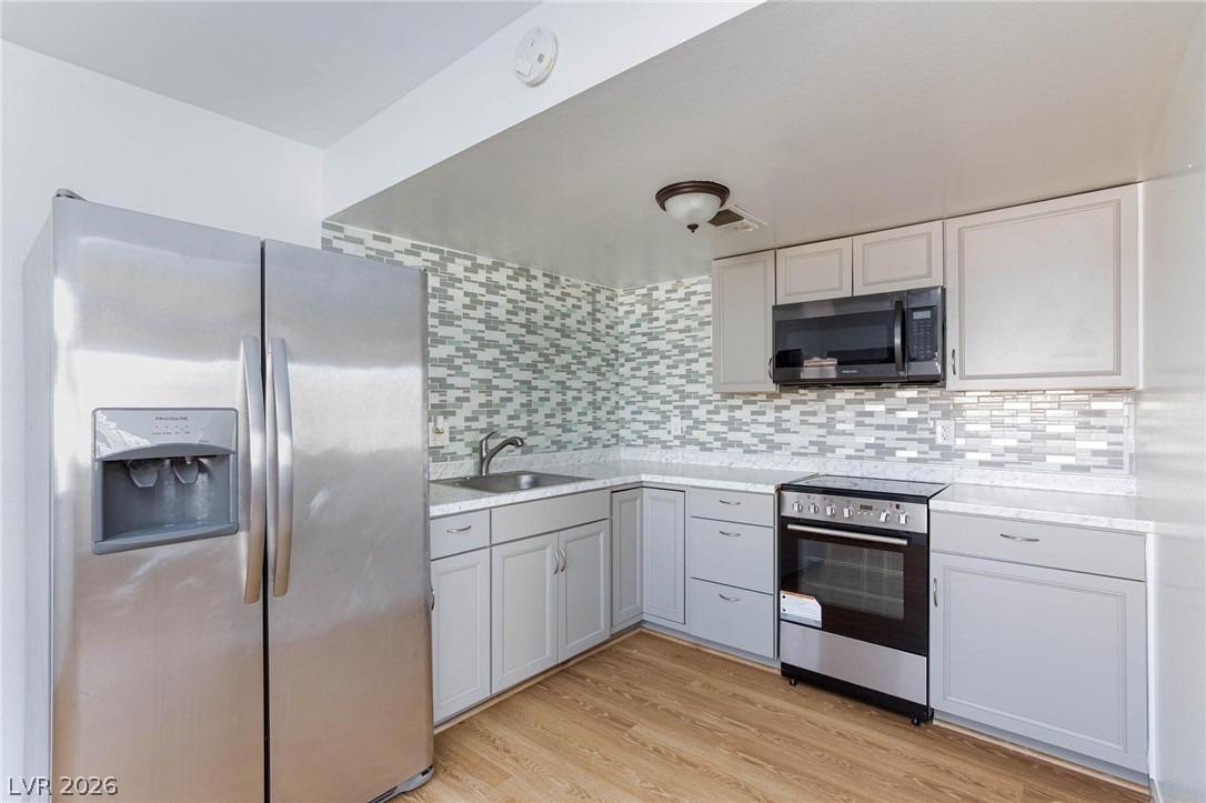 1/2 Daisy St, Las Vegas, NV 89119
