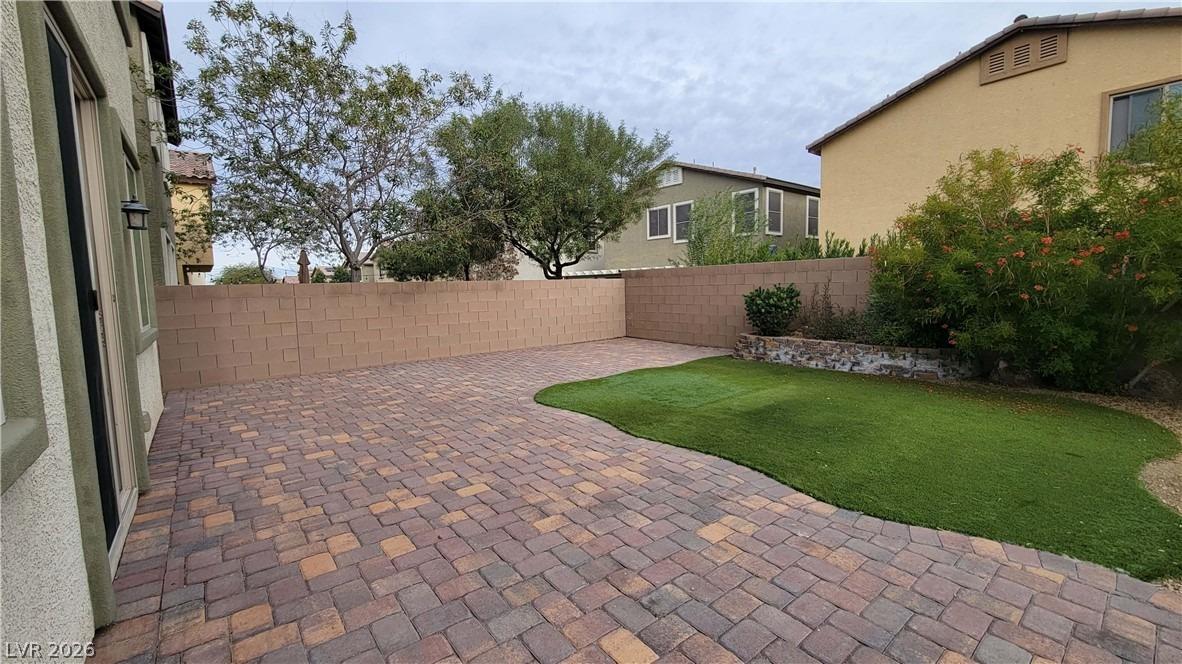 Sky Island Dr, Henderson, NV 89002