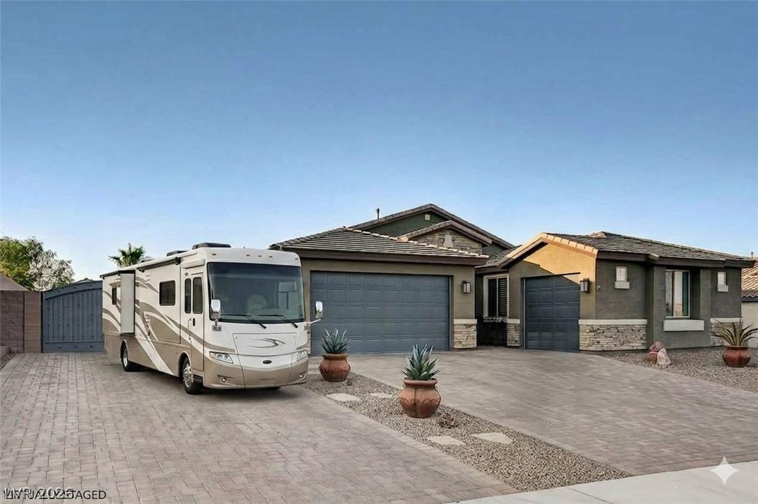 Amulet Ridge Ct, Las Vegas, NV 89149