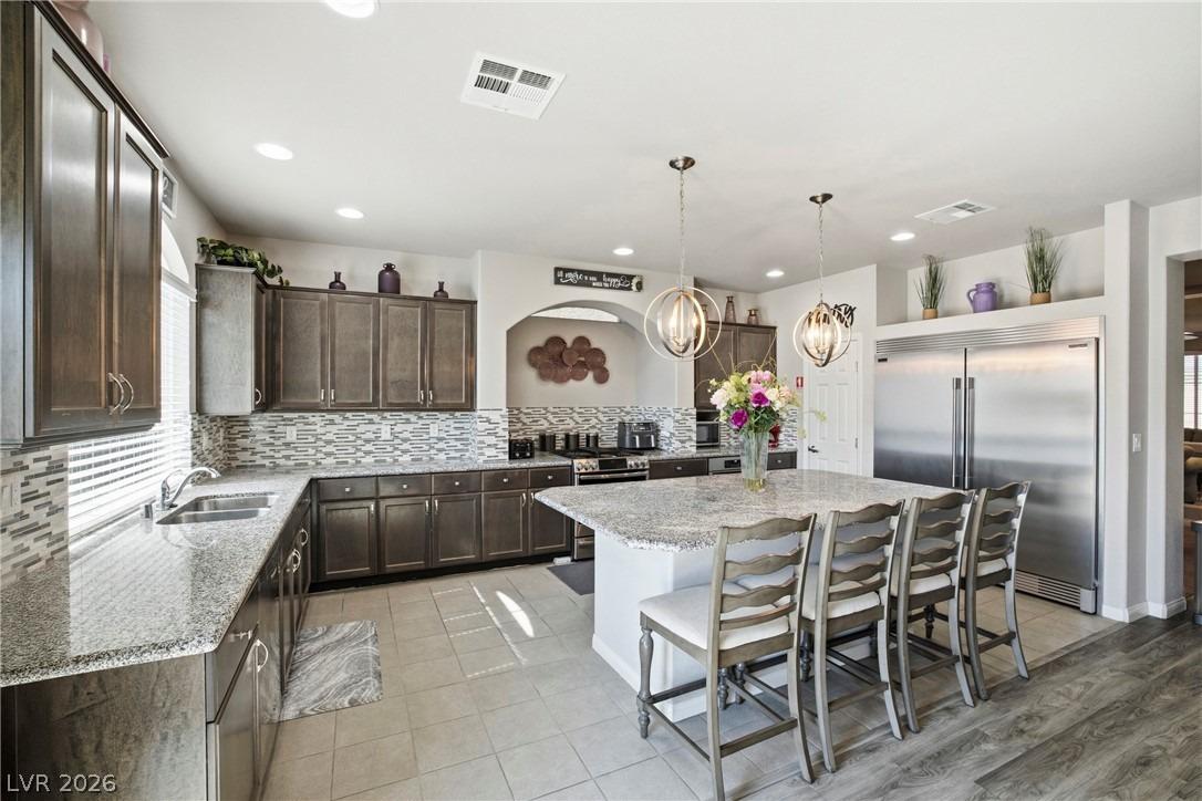 Graystone Ridge Ave, Las Vegas, NV 89141