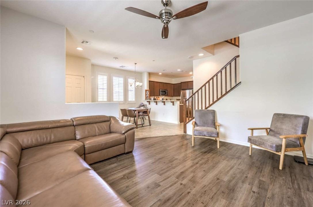 Ogden Mills Dr, Las Vegas, NV 89135