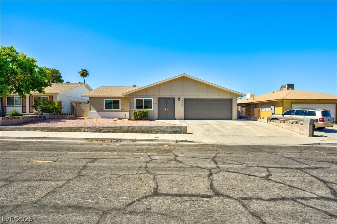 Peacock Ave, Las Vegas, NV 89145