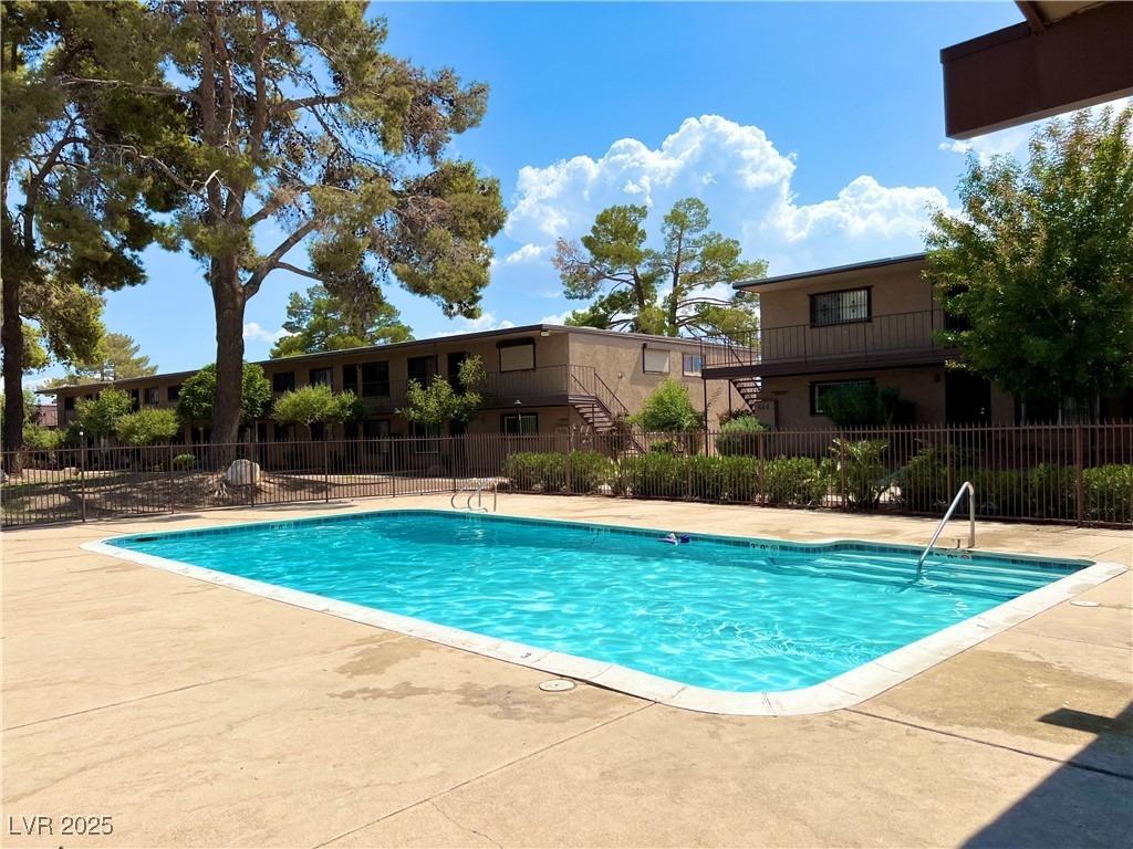 S Royal Crest Cir, Las Vegas, NV 89169