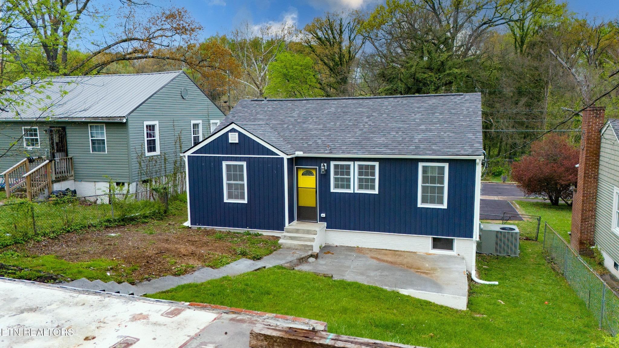Woodbine Ave, Knoxville, TN 37914
