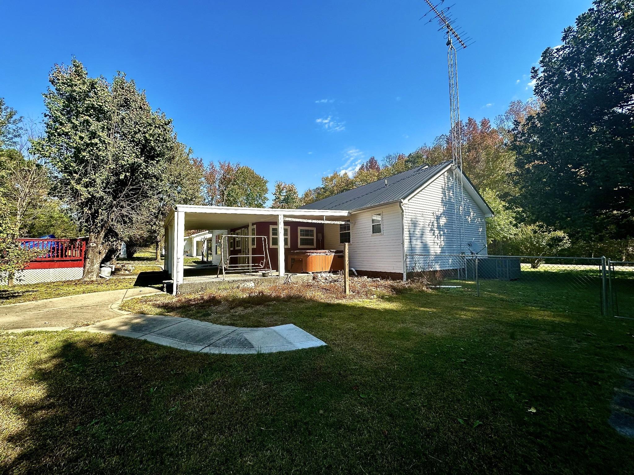 Chapel Rd, New Johnsonville, TN 37134