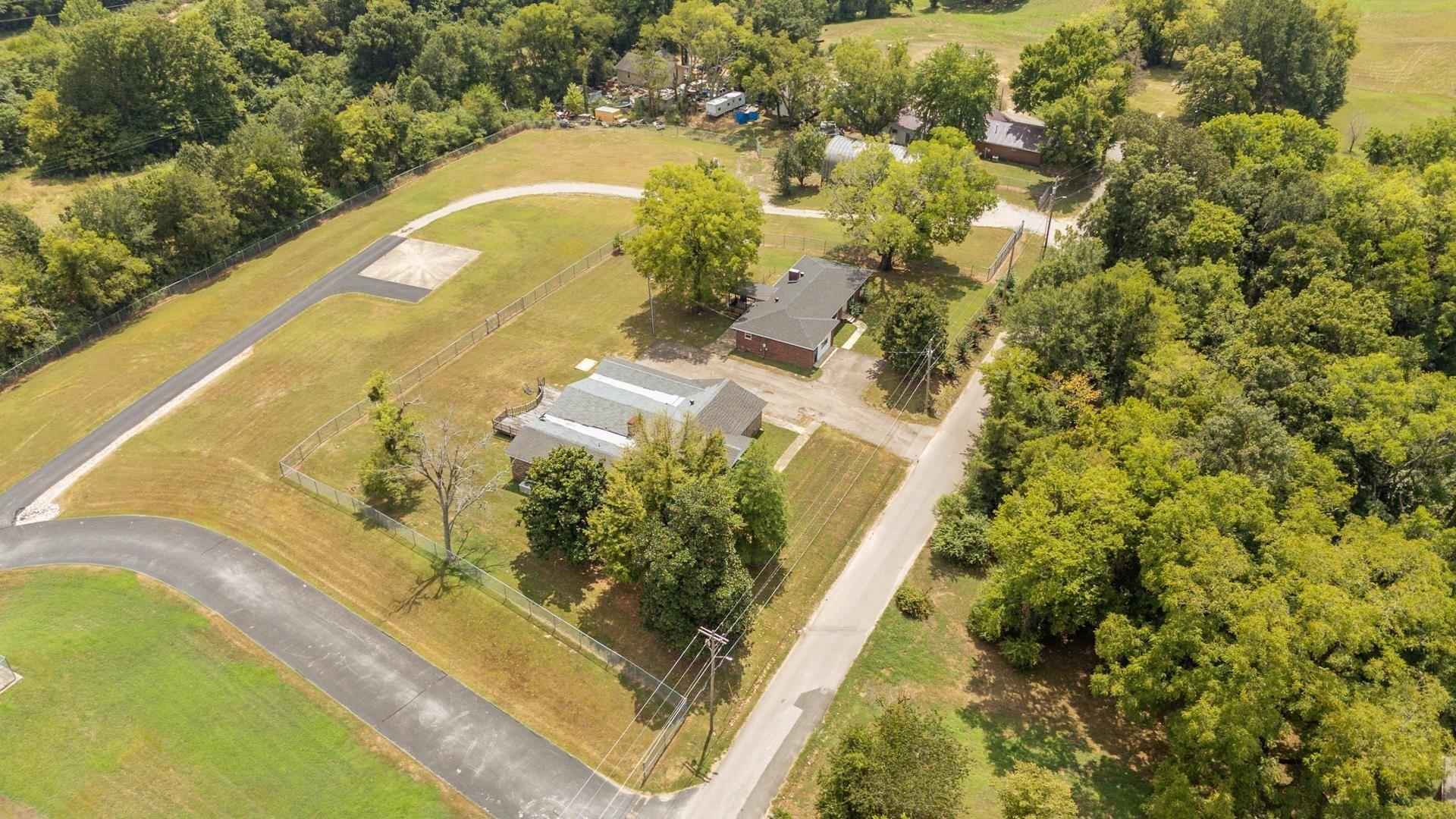 Riverside Dr S, Savannah, TN 38372