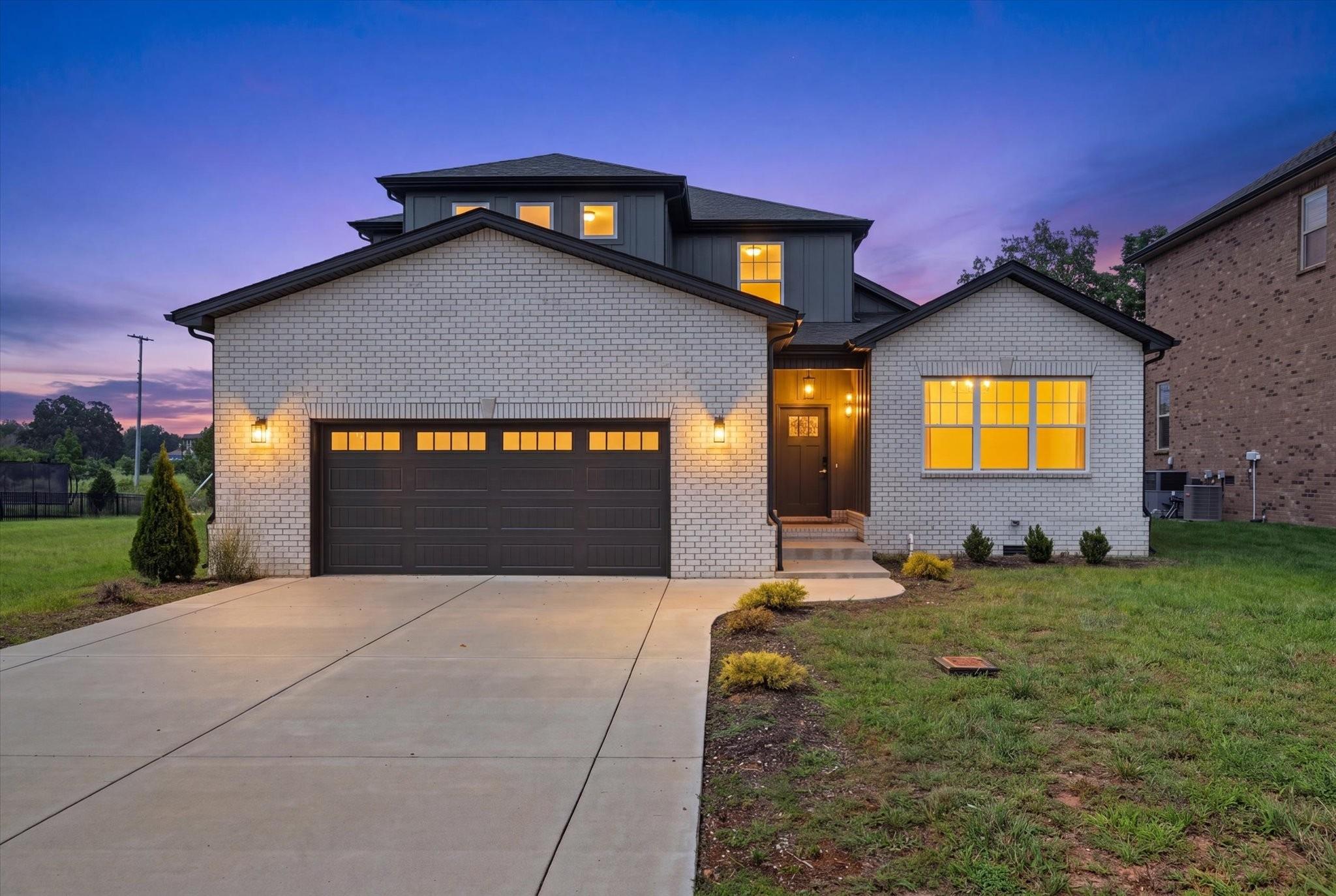 Bluebell Dr, Clarksville, TN 37043