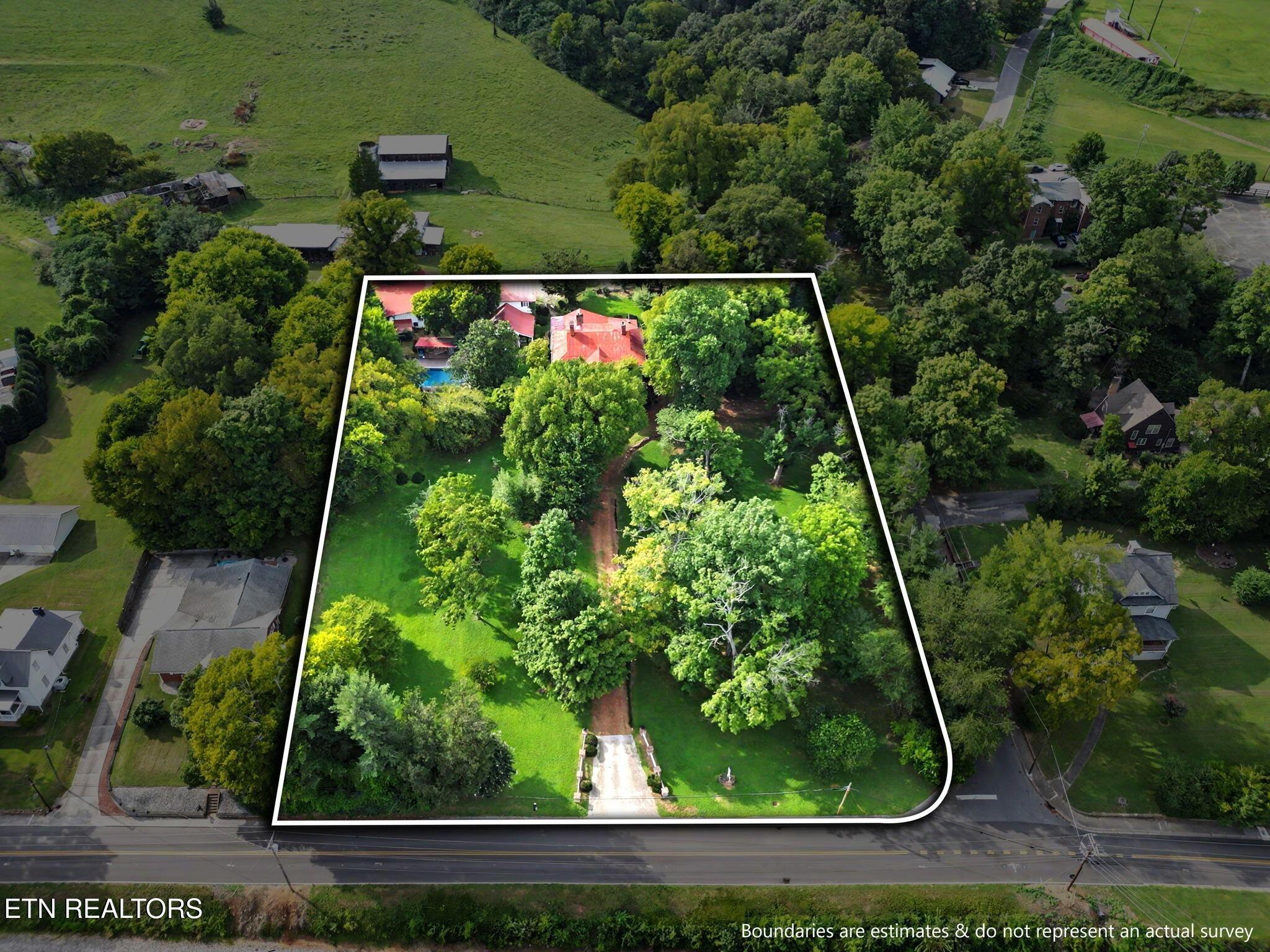 Commerce St, Loudon, TN 37774