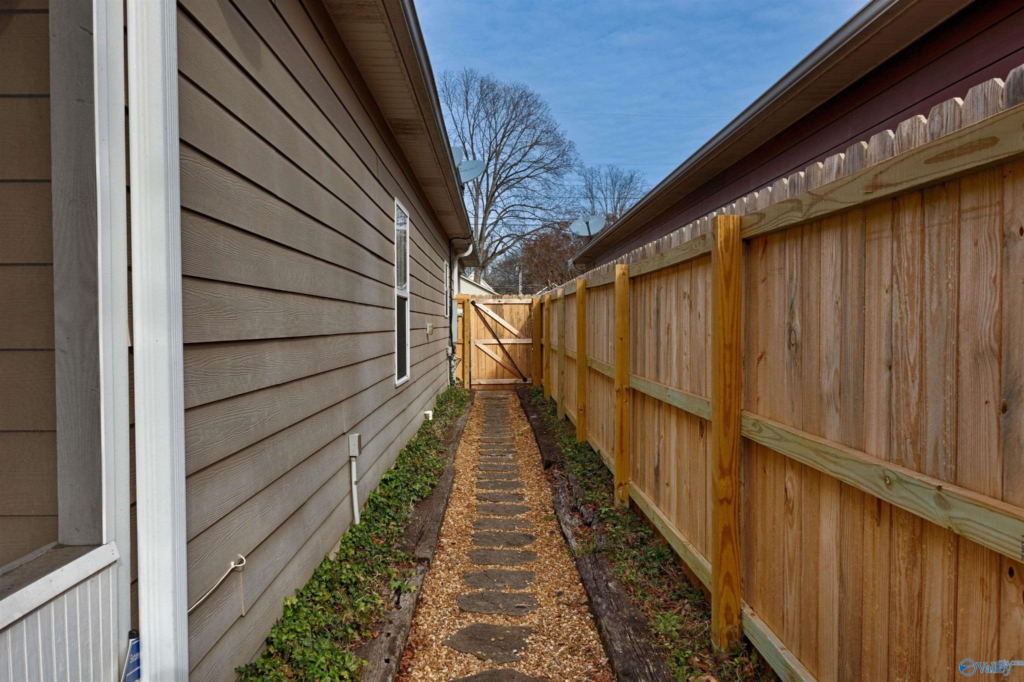 Rison Ave Ne, Huntsville, AL 35801