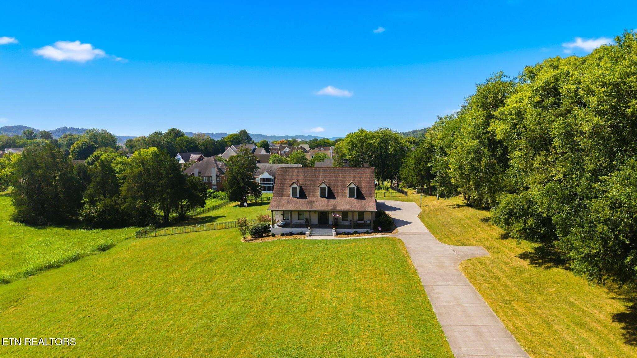 Pedigo Rd, Knoxville, TN 37938