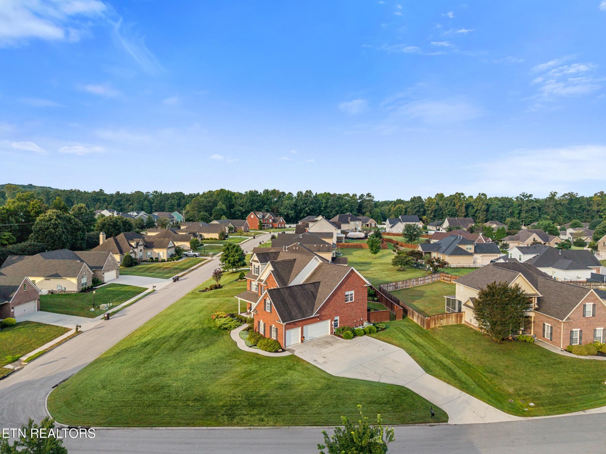 Silver Leaf Dr, Lenoir City, TN 37772