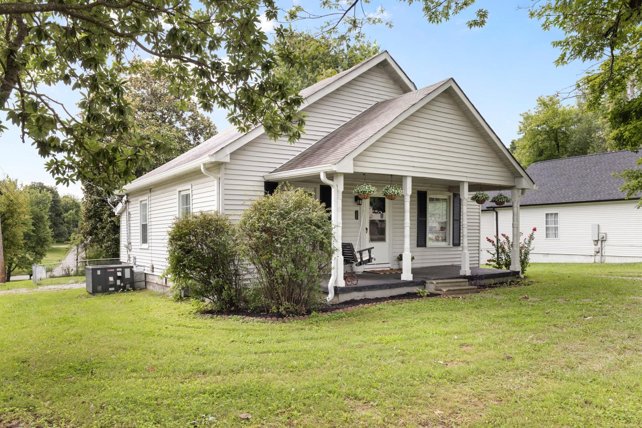 Main St, Greenbrier, TN 37073