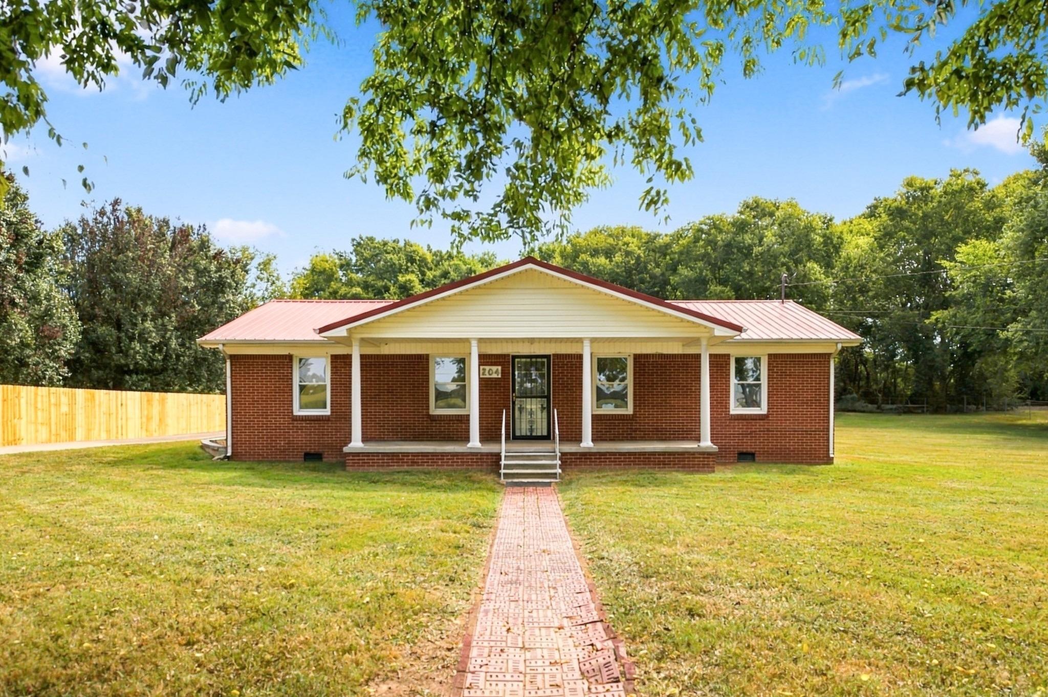 Canaan Rd, Mount Pleasant, TN 38474