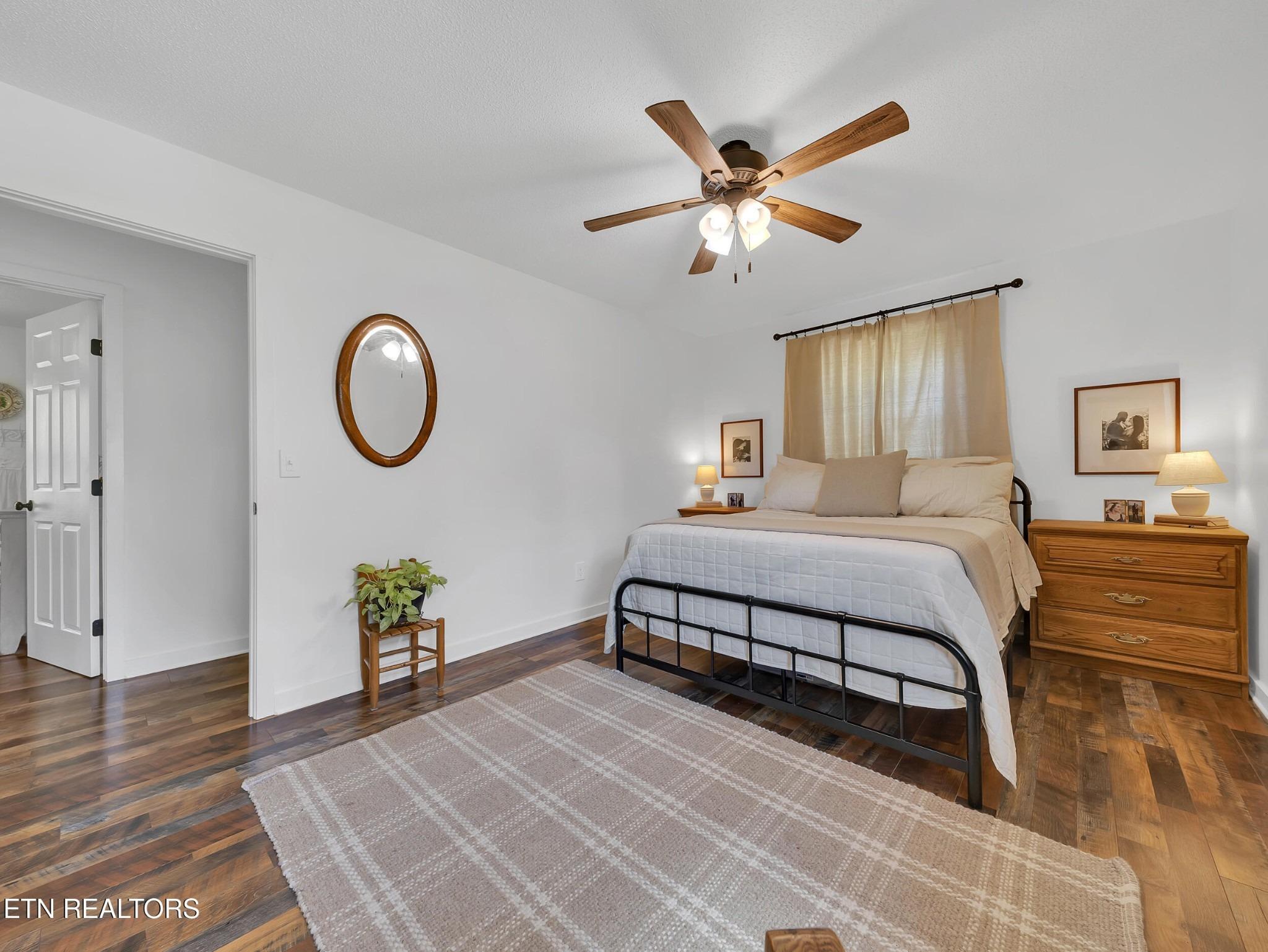 Pinecrest Cir, Lenoir City, TN 37772