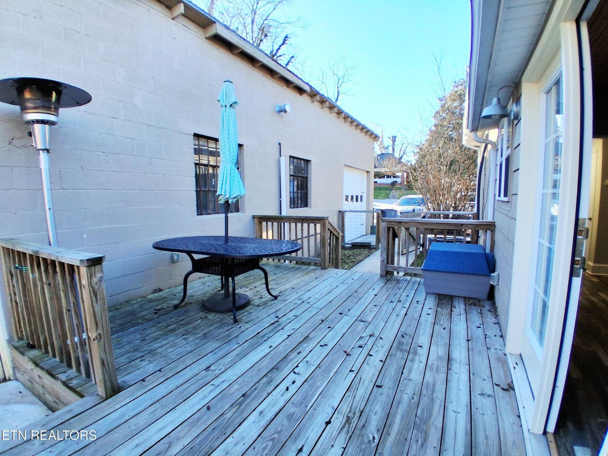 Villa St, Mcminnville, TN 37110