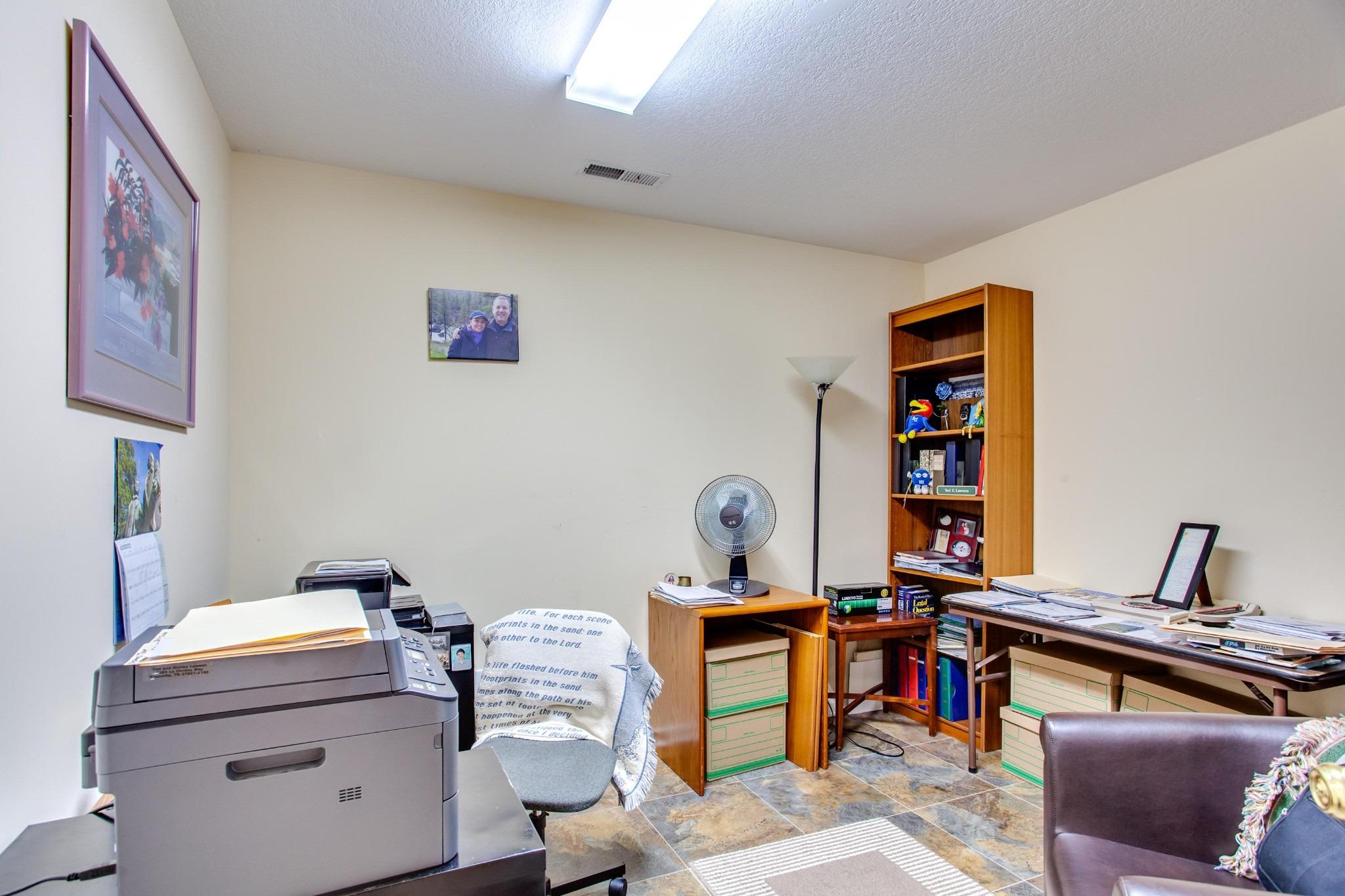 La Christa Way, Knoxville, TN 37921