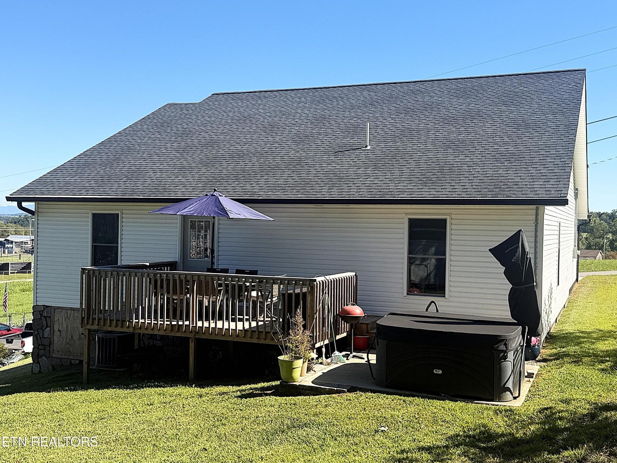 Polly Anna Dr, Mosheim, TN 37818