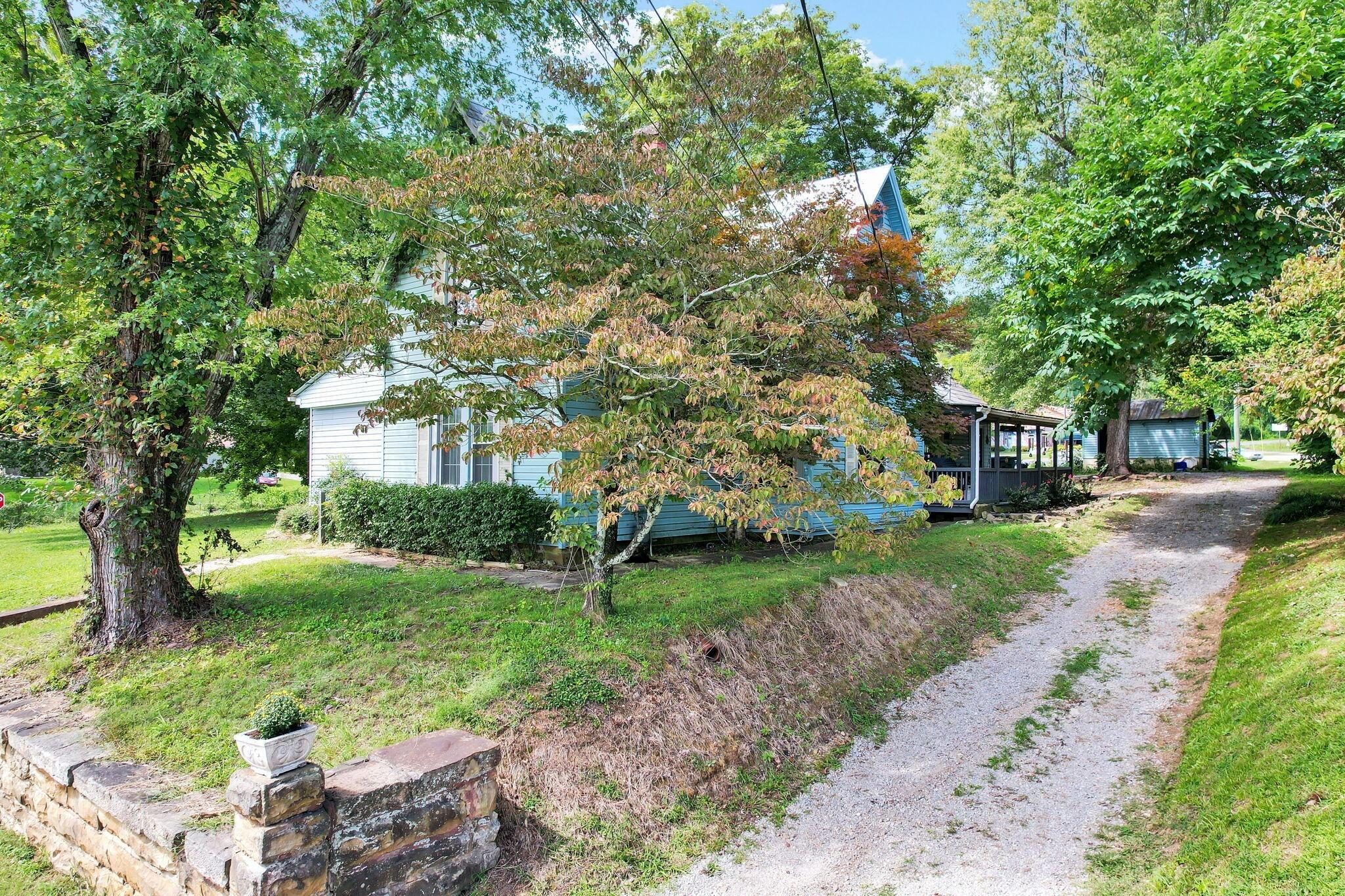Holden Rd, Dayton, TN 37321