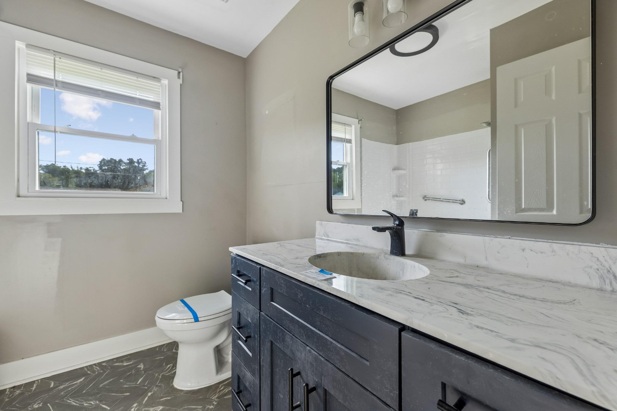 Sherwood Dr, Waverly, TN 37185