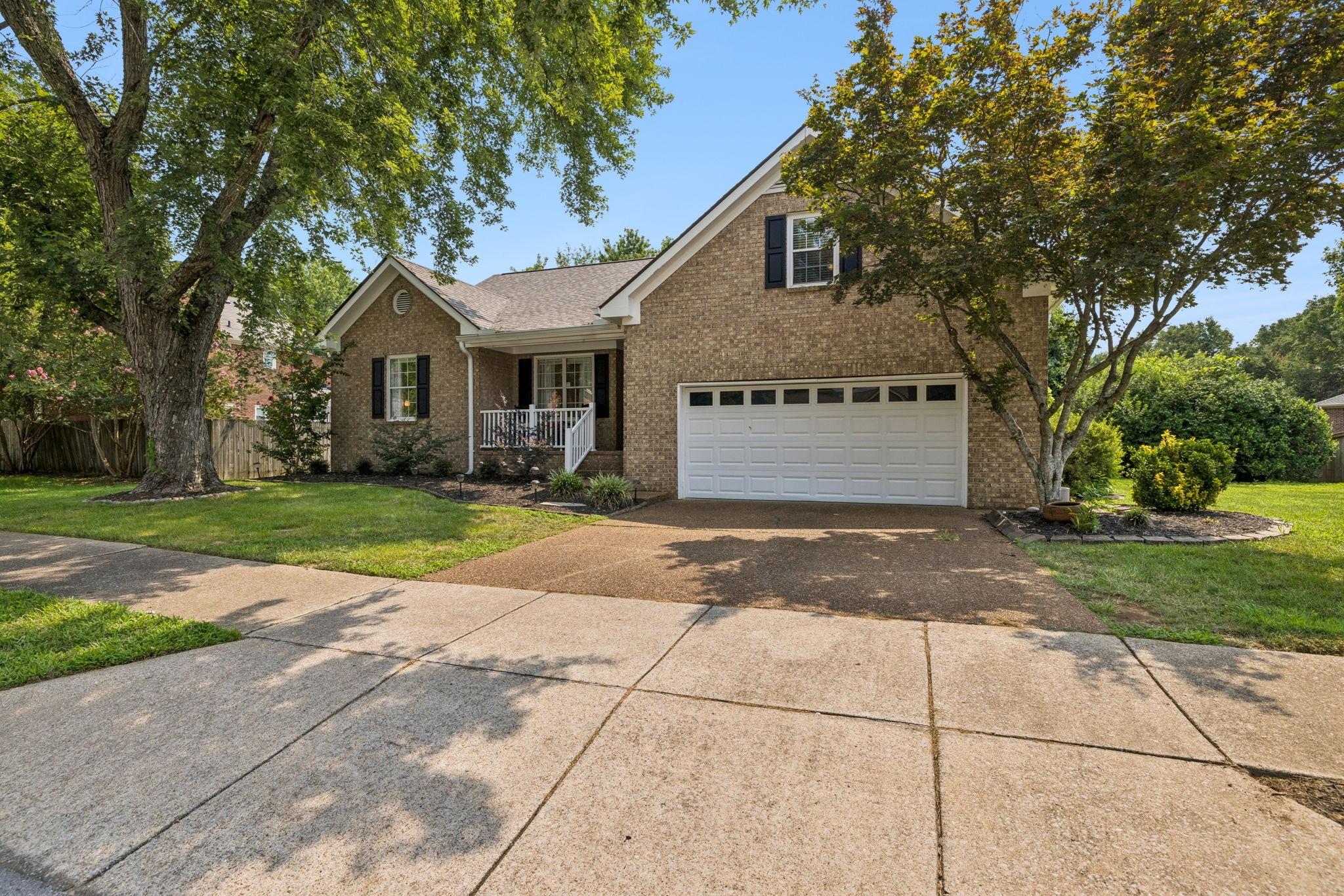 Heathersett Dr, Franklin, TN 37064