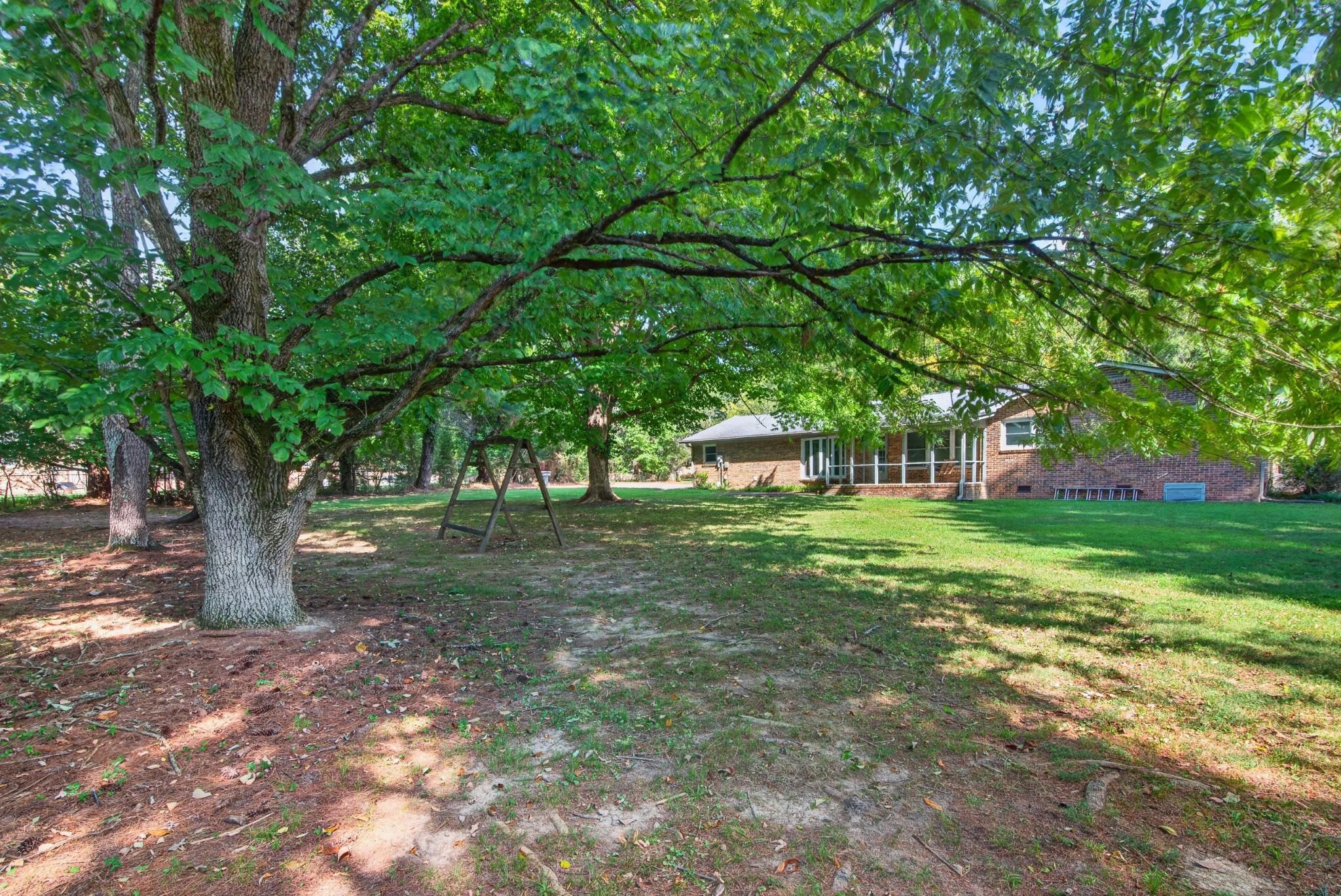 Picard Dr, Tullahoma, TN 37388
