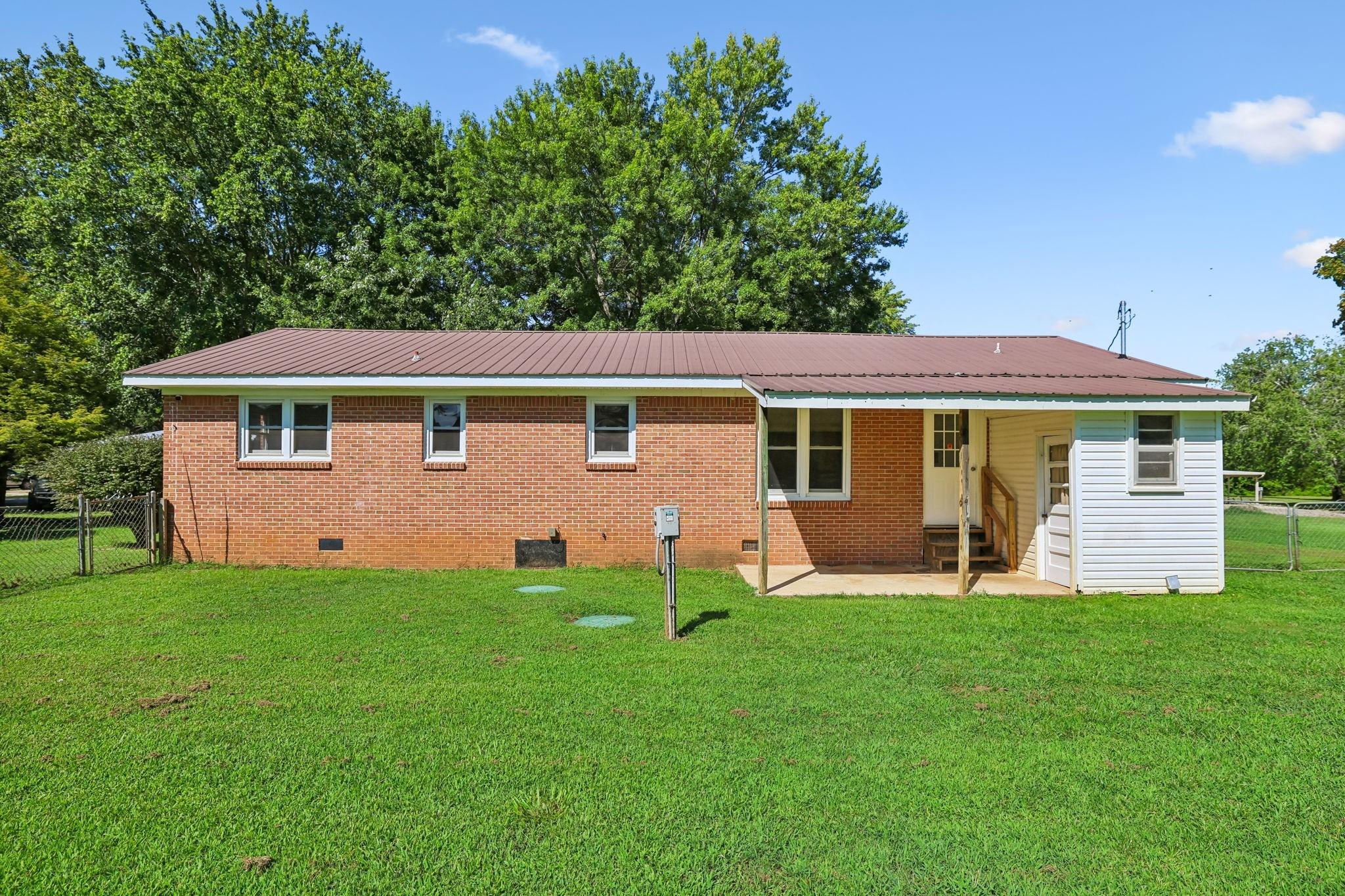 Smith St, Huntland, TN 37345