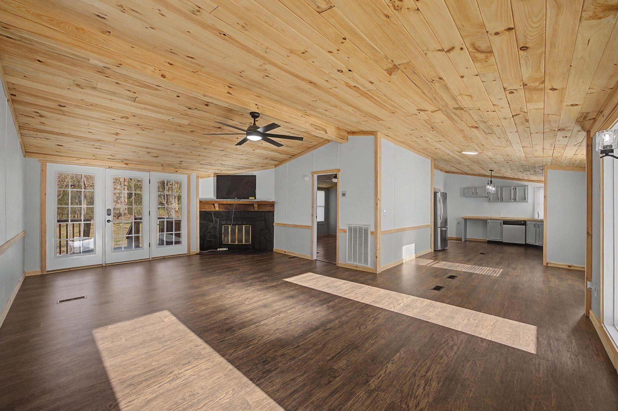 County Road 208, Athens, TN 37303